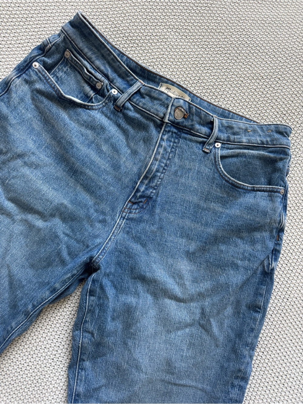 Madewell Curvy 90’s Straight Jean (32)